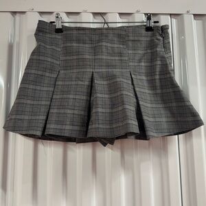 NWT-Wild Fable Gray Plaid Women's Skirt